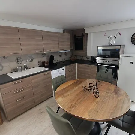 - D'hotes La Belle Helene *